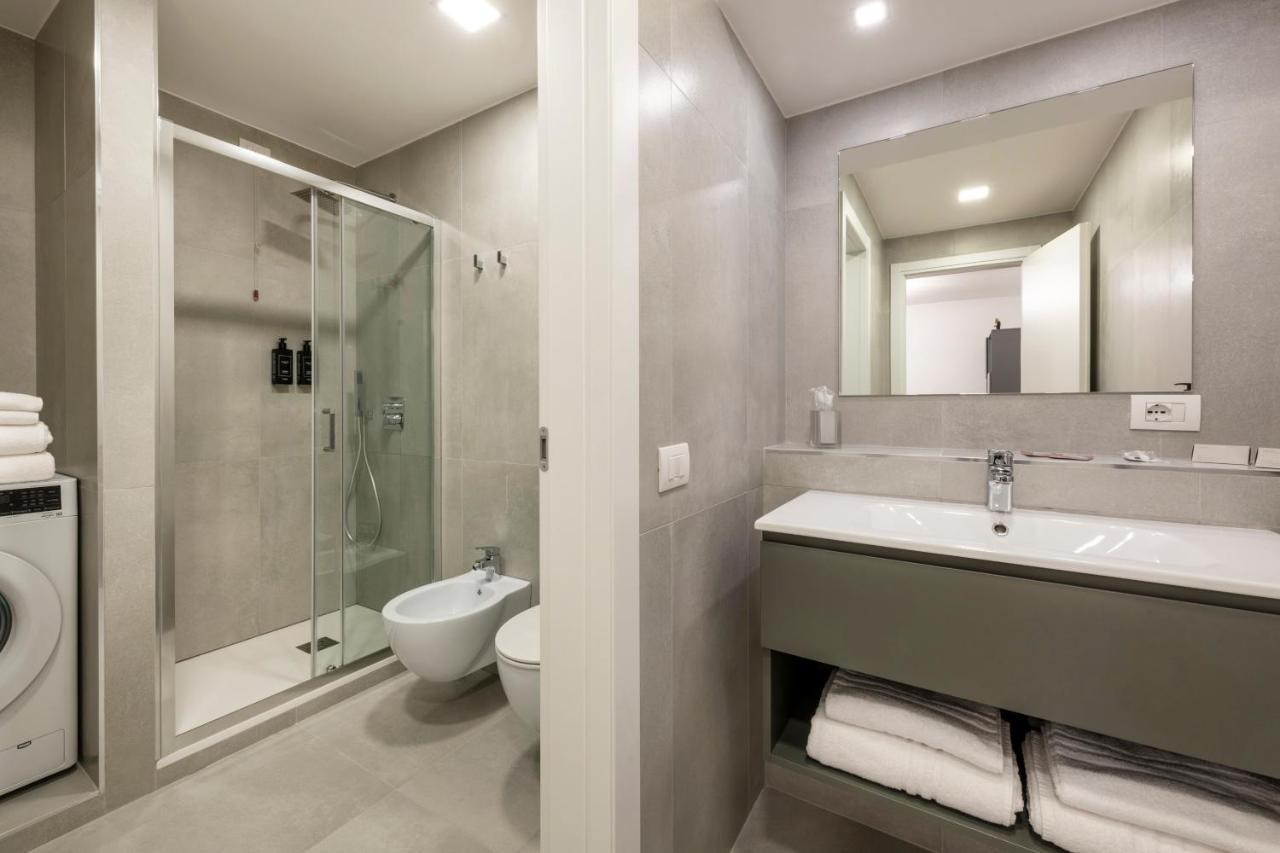 Milan Royal Suites - Centro Duomo Exterior photo