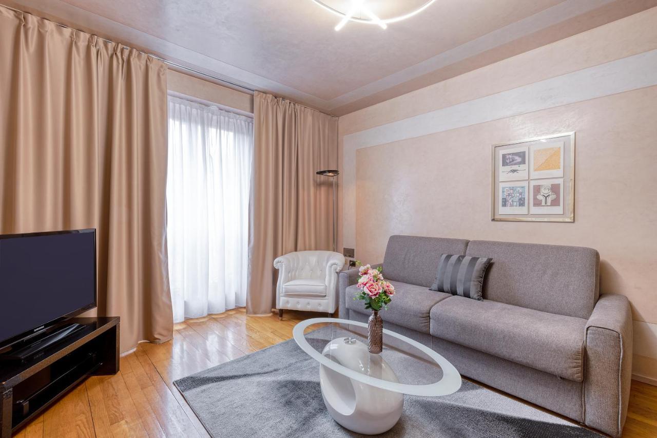 Milan Royal Suites - Centro Duomo Exterior photo